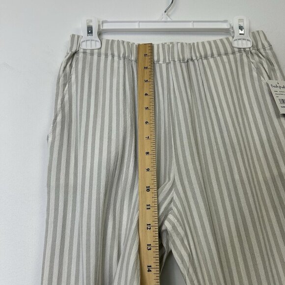 NEW Fresh Produce Pull On Cropped Pants Womens Size XS Beige Wide Leg Capris - Picture 9 of 11